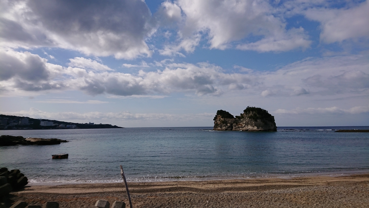 白浜町のフリー写真素材:円月島(SO-03Jで撮影)