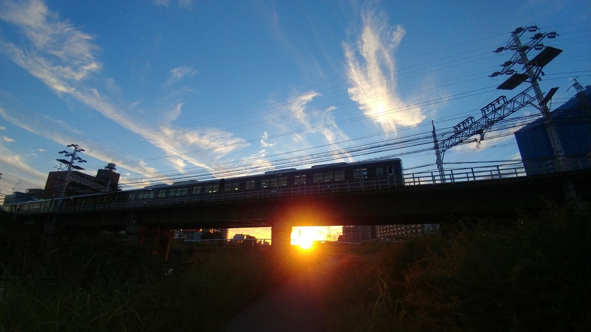 神崎川のフリー写真素材(V20-Proで撮影)