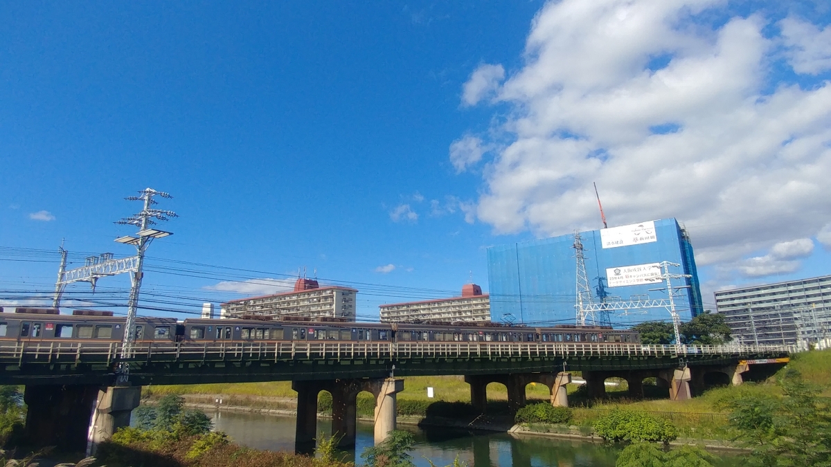 神崎川のフリー写真素材(V20-Proで撮影)