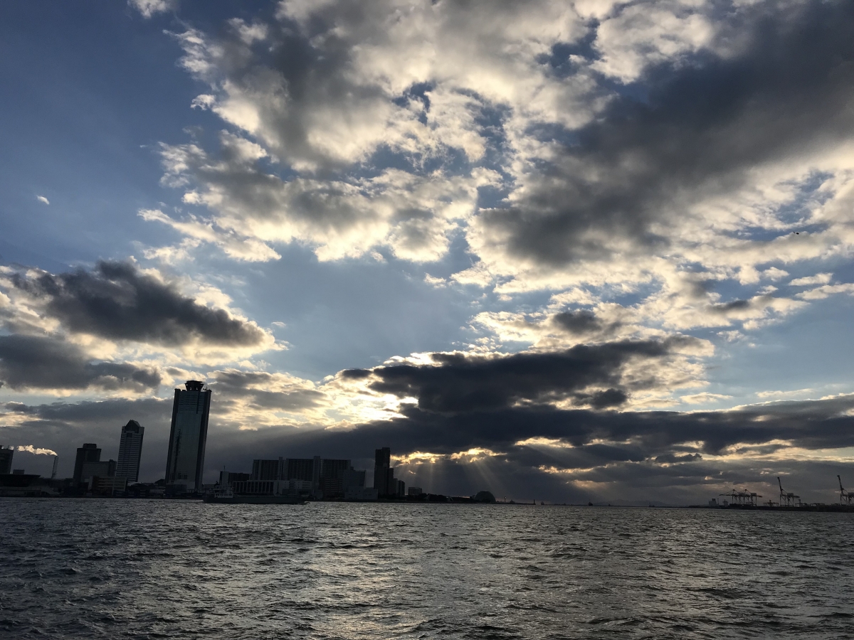 大阪港のﾌﾘｰ写真素材(iPhone7で撮影)