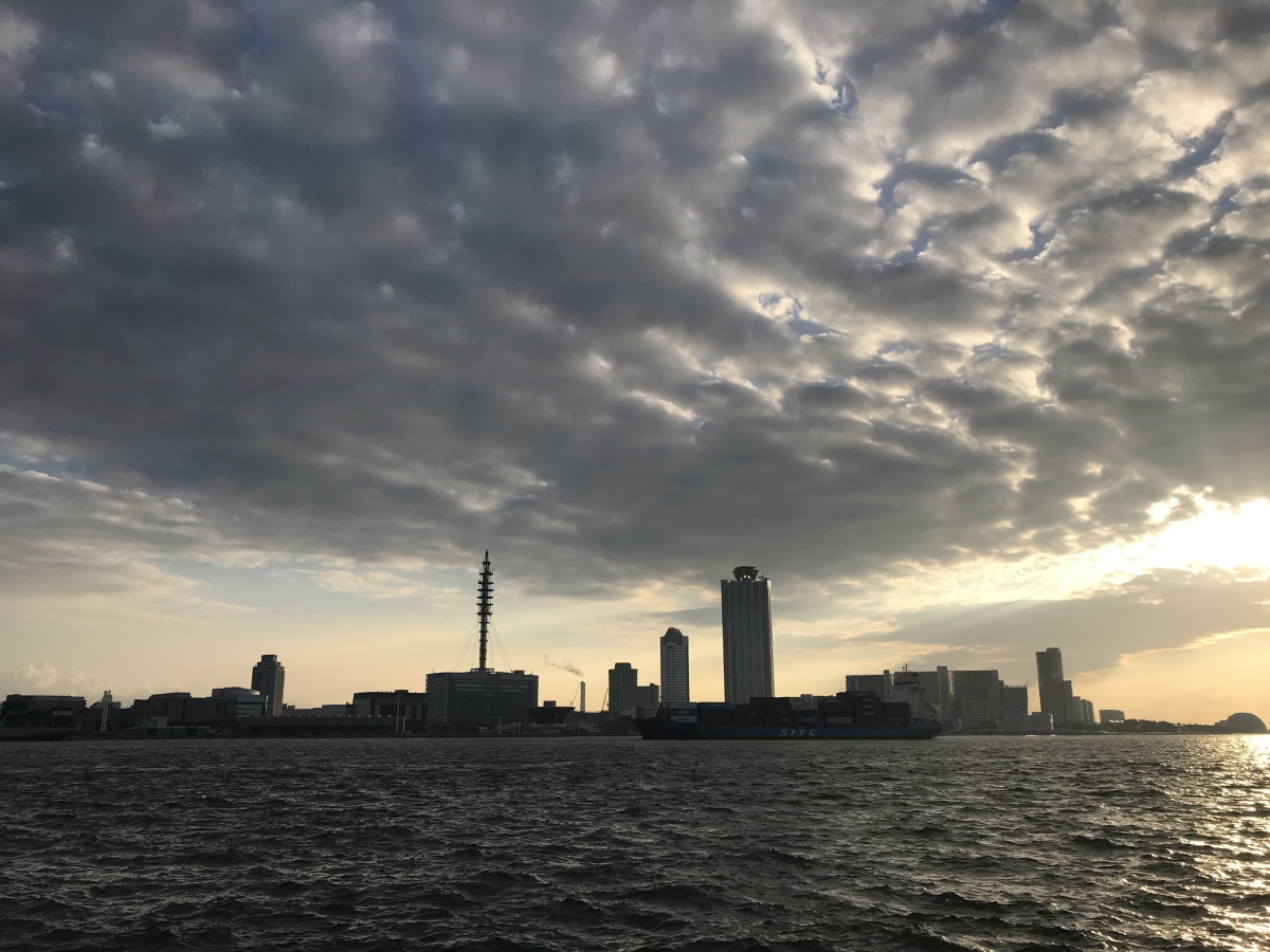 大阪港のフリー写真素材(iPhone7 Plusで撮影)